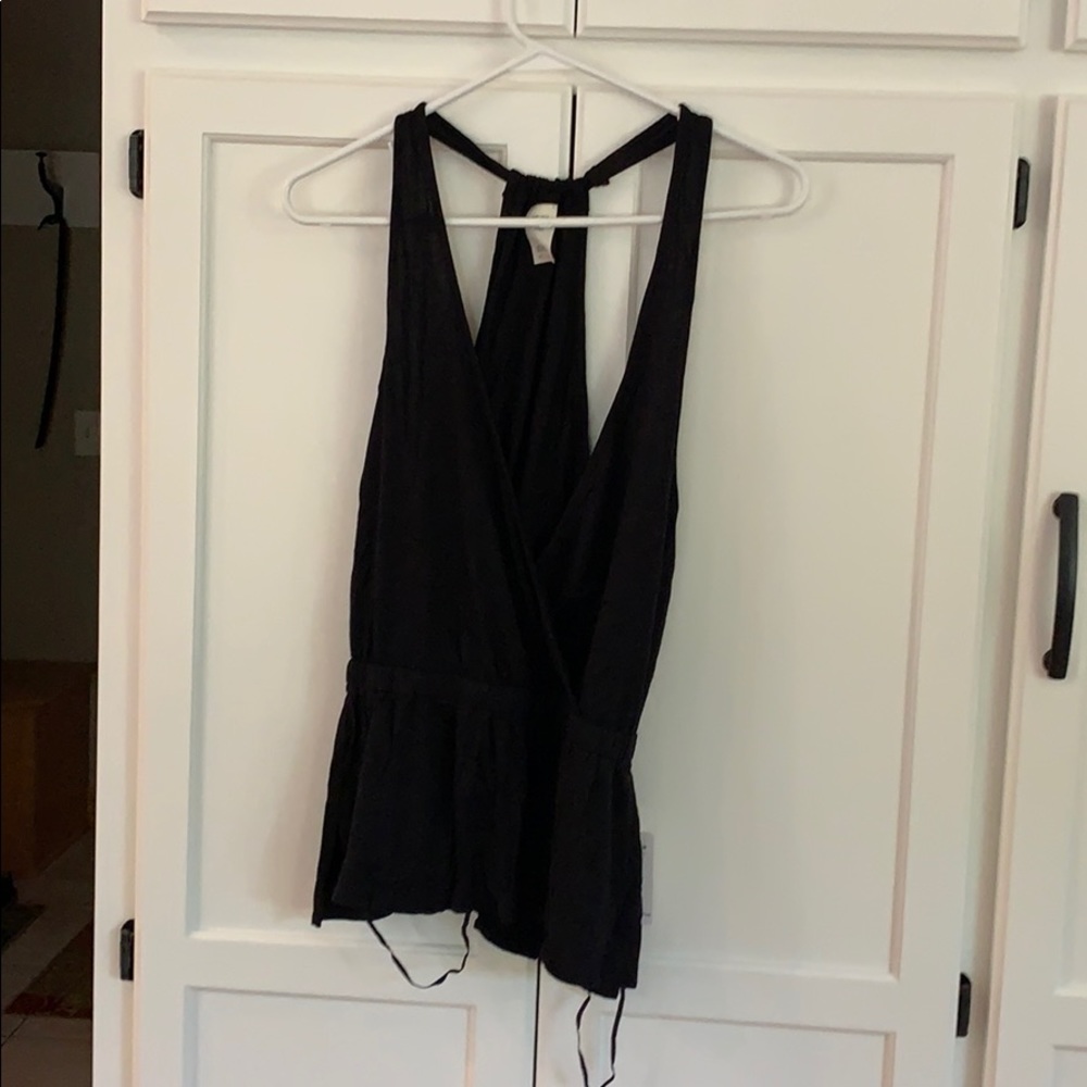 Deep V black skirt